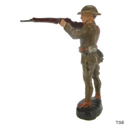 Elastolin Soldat stehend, mit Gewehr schießend